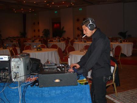 dj red@ soir� a hotel hiltone